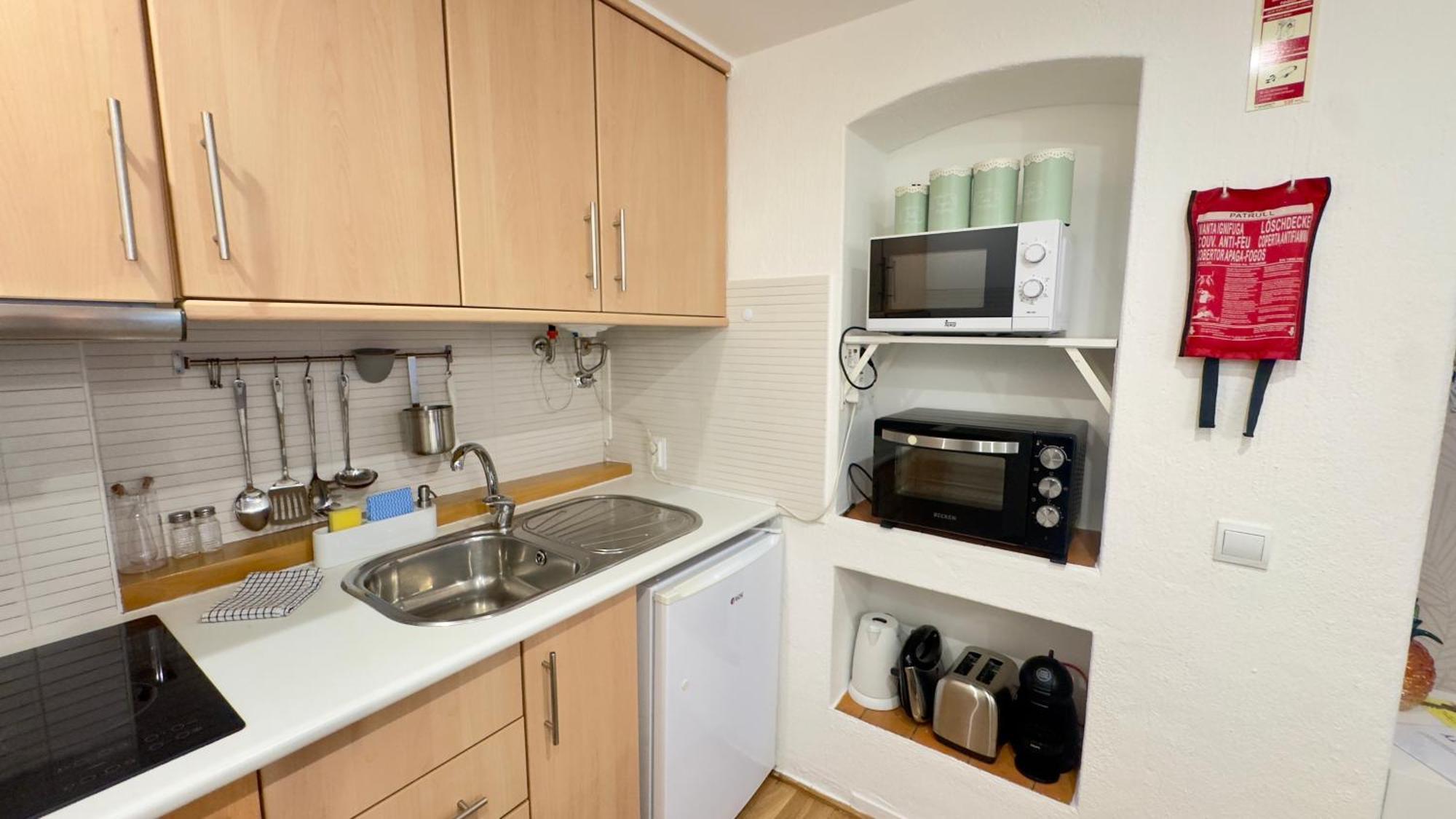 Cozy And Stylish Studio Apt Just 800M From The Beach - New On Booking! Albufeira Bagian luar foto